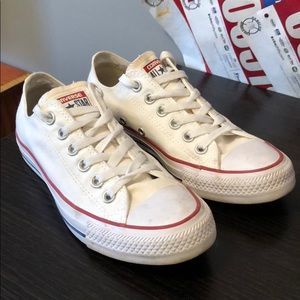 White Converse Low Top (Women’s US Size 6.5/M 4.5)